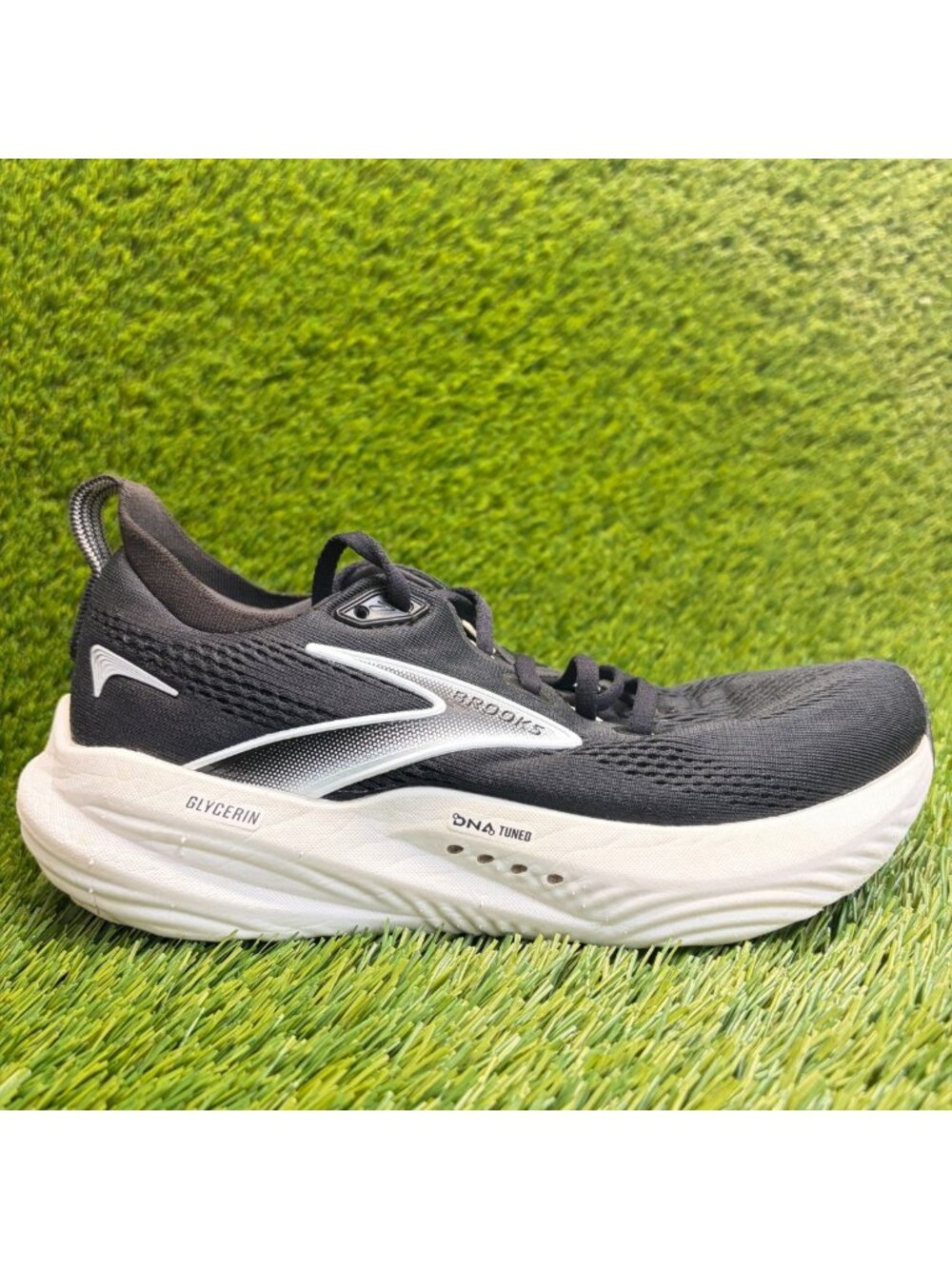 Brooks Glycerin 22 Womens Size 7.5 Black White Athletic Running Shoes Sneakers